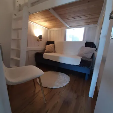 Renovated Cosy 6 Pers Apartment