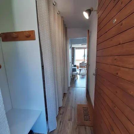 Renovated Cosy 6 Pers Apartment